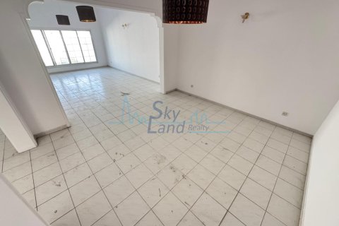 4 غرف نوم فيلا  رقم 127097 36