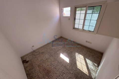 4 غرف نوم فيلا  رقم 127097 25