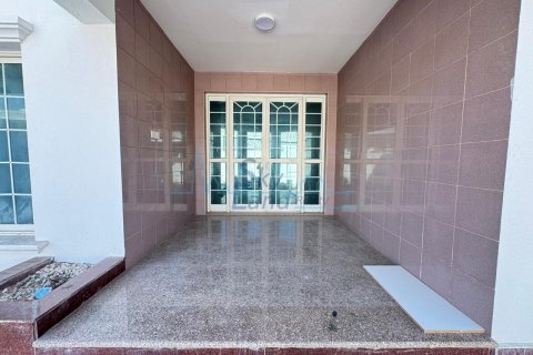 4 غرف نوم فيلا  رقم 127097 27