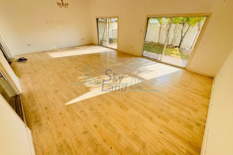 5 غرفة نوم  فيلا  رقم 127102 23