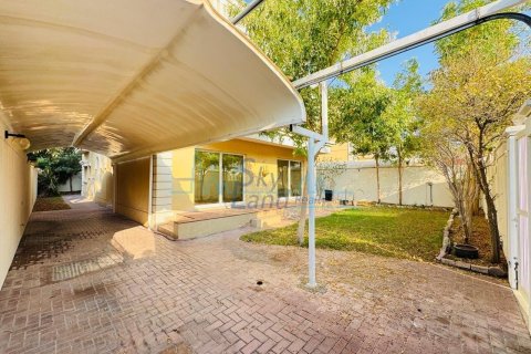 5 غرفة نوم  فيلا  رقم 127102 16