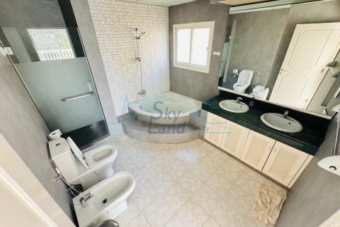 5 غرفة نوم  فيلا  رقم 127102 5