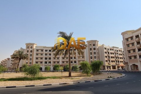 Bâtiment de 1222.6m² à International City, UAE No. 4520 8