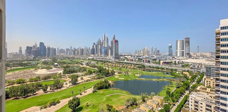 2 bedrooms Apartment in Golf Towers, UAE No. 199253