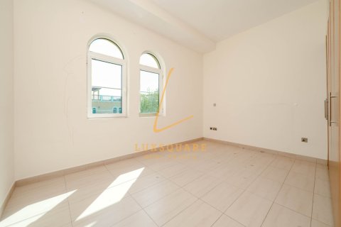 Вилла с 4 спальнями в Jumeirah Park, ОАЭ №162524 13
