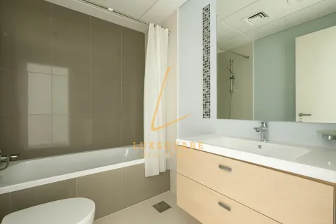 Apartment de 3 dormitorios en DAMAC Hills (Akoya by DAMAC), UAE No. 162521 6