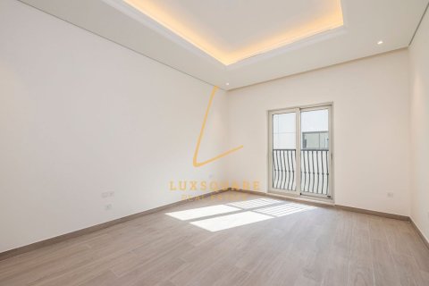 Вилла с 5 спальнями в District One, ОАЭ №162525 16