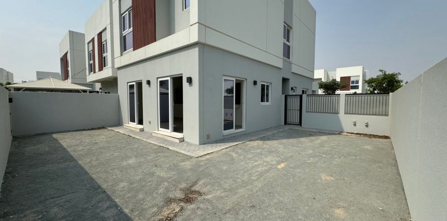Villa de 4 chambres à Dubai, UAE No. 103100