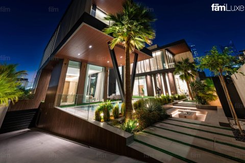 Вилла с 5 спальнями в Аль-Васл, ОАЭ №145608 11