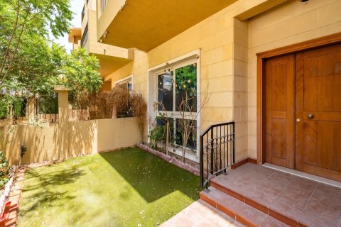Villa de 4 chambres à Jumeirah Village Circle, UAE No. 183572