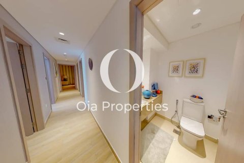 Квартира с 3 спальнями  №114947 3