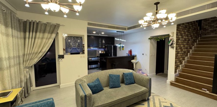 3 bedrooms Villa in Dubai, UAE No. 147616