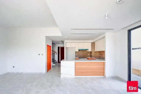 Townhouse de 4 dormitorios en Dubai, UAE No. 135933 4
