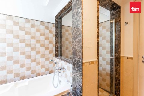 Villa de 5 chambres à Dubai Sports City, UAE No. 83436 12