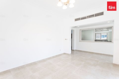 Villa de 5 chambres à Dubai Sports City, UAE No. 83436 17