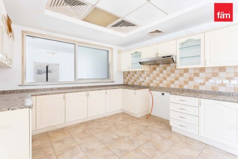 Villa de 5 chambres à Dubai Sports City, UAE No. 83436 8