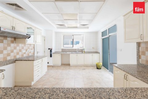 Villa de 5 chambres à Dubai Sports City, UAE No. 83436 6