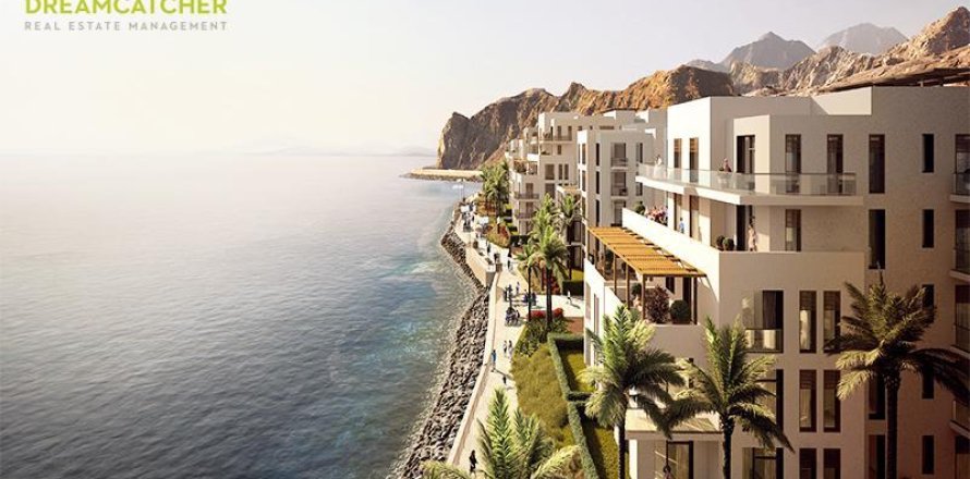 4 bedrooms Apartment in Sharm, UAE No. 75419