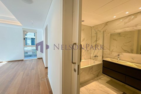 3 bedrooms Apartment in Doha, Qatar No. 57931 5