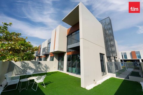 3 bedrooms Villa in Dubai, UAE No. 173310 22