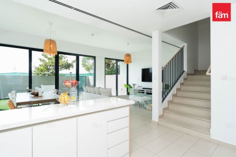 3 bedrooms Villa in Dubai, UAE No. 173310 10