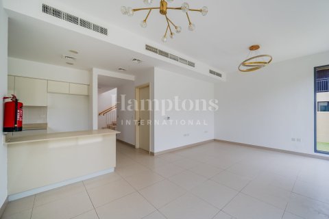 Villa de 4 dormitorios No. 118905 6