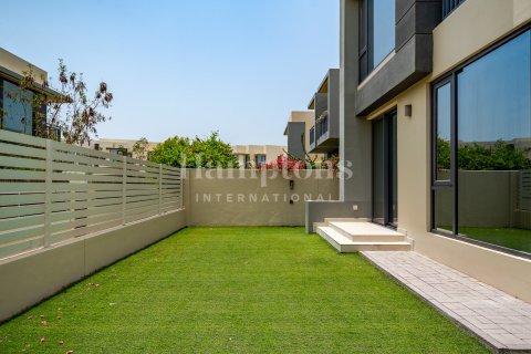 Villa de 4 dormitorios No. 118905 23