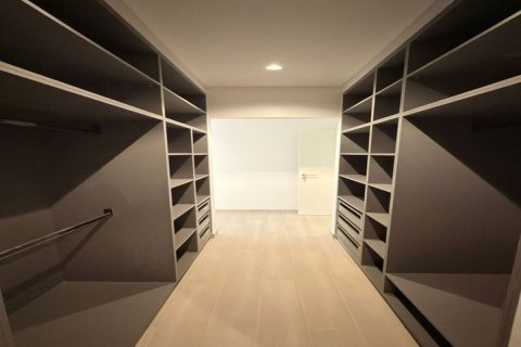 5 bedrooms Commercial property No. 131055 30