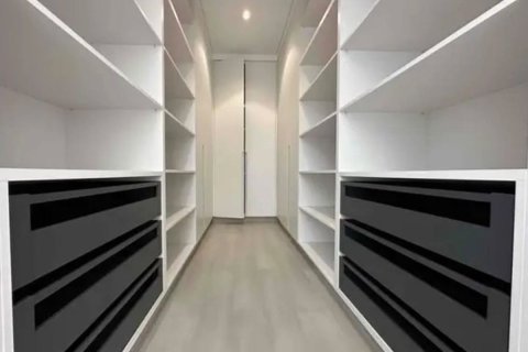 5 bedrooms Commercial property No. 131054 15