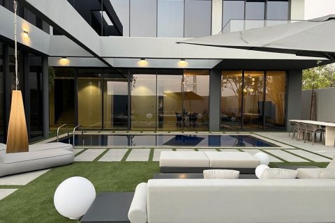 5 bedrooms Commercial property No. 131054 4