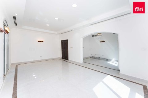 Вилла с 4 спальнями  №120422 3