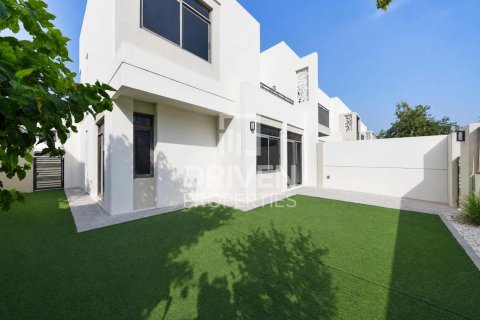 4 bedrooms Townhouse in Noor Townhouses, UAE No. 192549 24