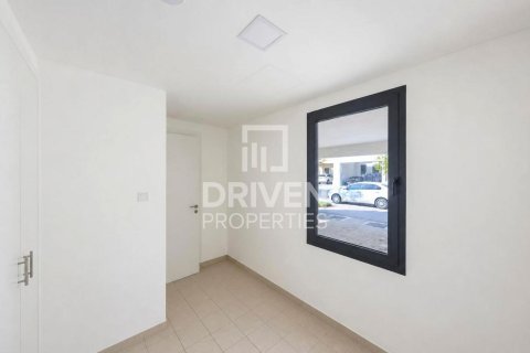 4 bedrooms Townhouse in Noor Townhouses, UAE No. 192549 9