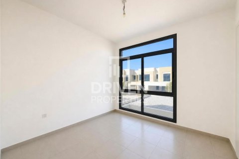 4 bedrooms Townhouse in Noor Townhouses, UAE No. 192549 15