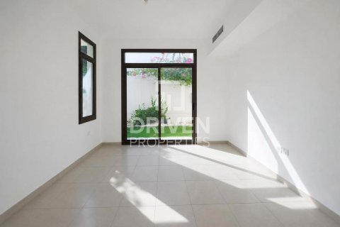 4 bedrooms Townhouse in Noor Townhouses, UAE No. 192549 7