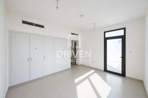 4 bedrooms Townhouse in Noor Townhouses, UAE No. 192549 11