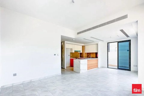 Villa de 4 dormitorios en Dubai, UAE No. 125382