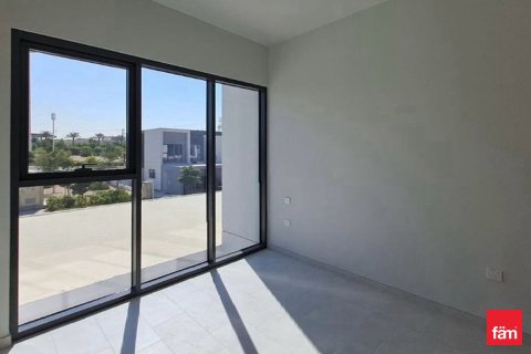 Villa de 4 dormitorios en Dubai, UAE No. 125382 8