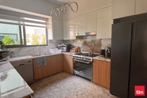 Villa de 4 dormitorios  No. 125382 9