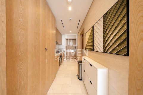Studio Apartment in The Palm Tower, UAE No. 201497 11