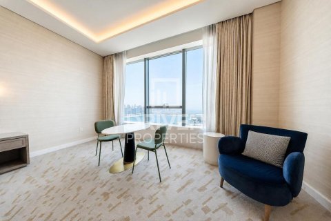 Studio Apartment in The Palm Tower, UAE No. 201497 9