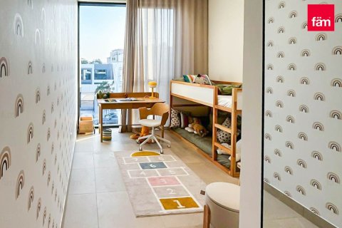 3 bedrooms Townhouse in Dubai, UAE No. 140178 12