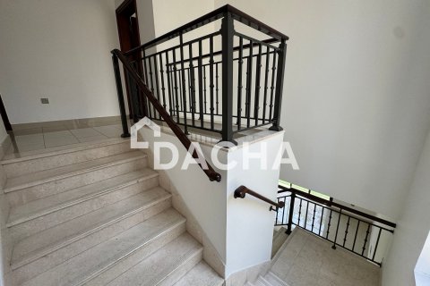 4 bedrooms Villa in Casa, UAE No. 164766 9
