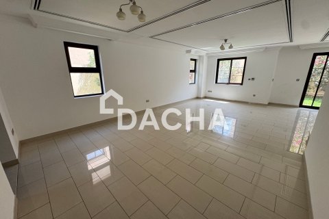 4 bedrooms Villa in Casa, UAE No. 164766 3