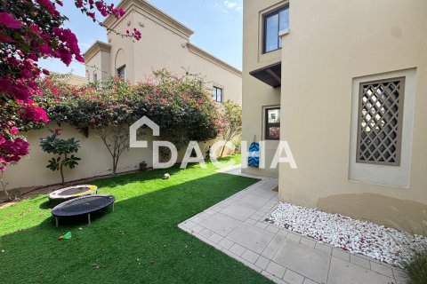 4 bedrooms Villa in Casa, UAE No. 164766 24
