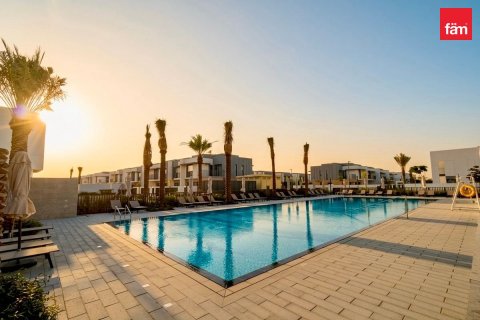 3 bedrooms Townhouse in Dubai, UAE No. 186529 13