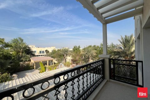 Villa de 2 dormitorios en Dubai, UAE No. 163724 9