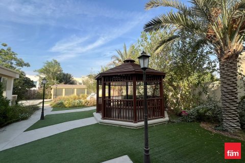 Villa de 2 dormitorios en Dubai, UAE No. 163724 3