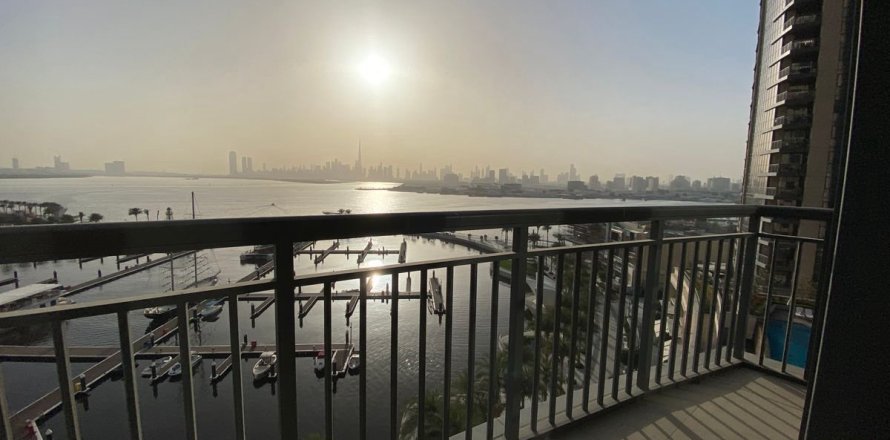 Appartement de 3 chambres à Dubai, UAE No. 163725