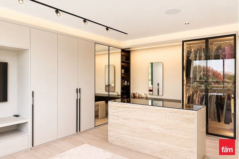 Villa de 5 dormitorios en Jumeirah Islands, UAE No. 163728 15